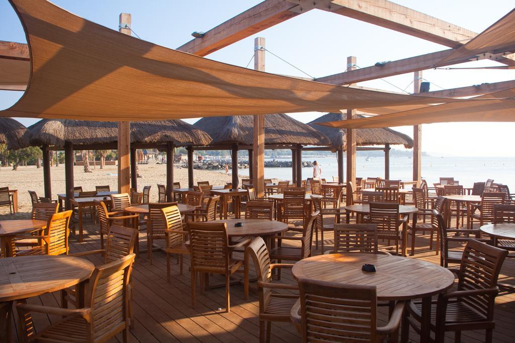 Bj Riviera Hotel Гримо Екстериор снимка