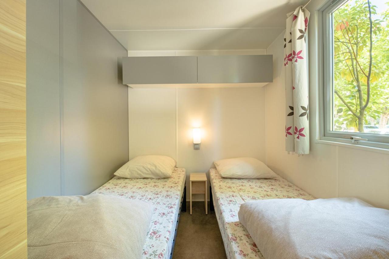 Bj Riviera Hotel Гримо Екстериор снимка